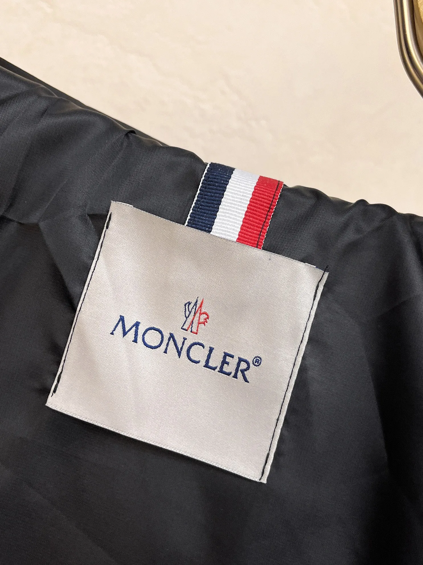 Same Style， ， 2026 New Arrival ， Original Premium Breathable ， ， ， Quality。 ， Sizes：M～3XL